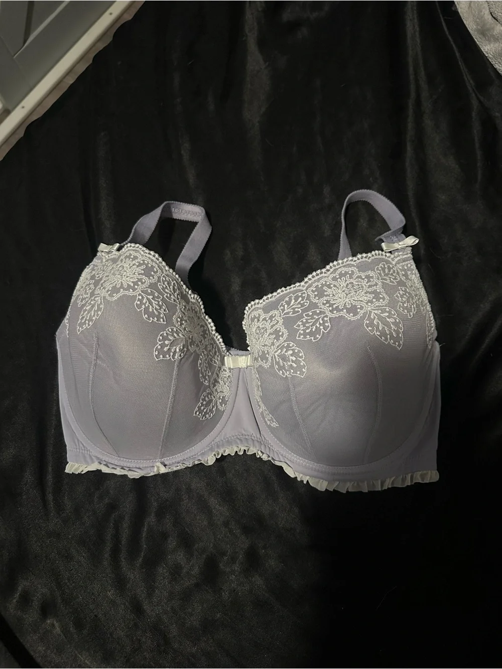 Adore Me Lavender Lace Underwire Bra with White Floral Trim